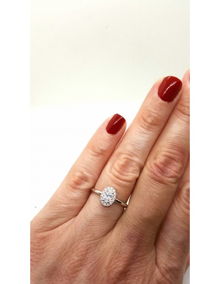 Δαχτυλίδι λευκόχρυσο 14 καρατίων με λευκές πέτρες ζιργκόν